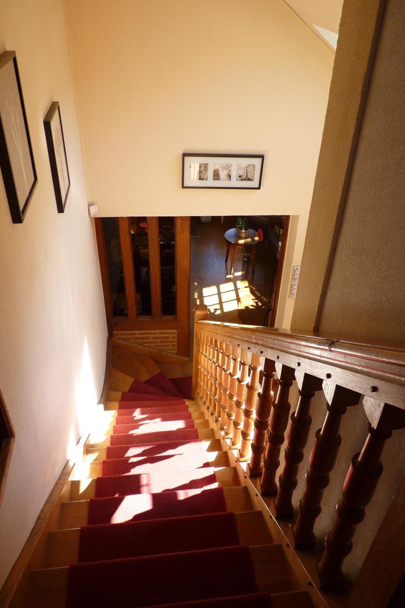 Hotel-Restaurant La P'Tite Auberge Lillebonne ภายนอก รูปภาพ